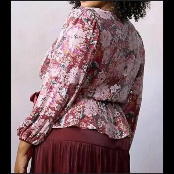 NWT Women's LC Lauren Conrad Puff Sleeve Sequin Wrap Top Size 2X - Picture 3 of 16